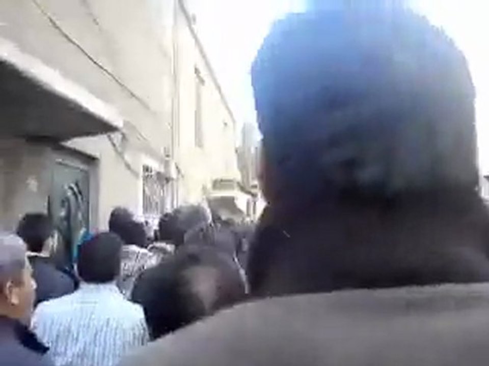 فري برس   دمشق كفرسوسة تشييع الشهيد المجند محمد تقي 31 12 2011