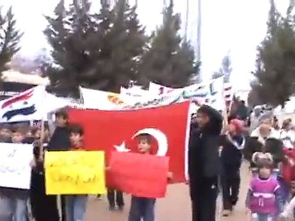 فري برس   مخيمات اللاجئين مخيم الريحانية جمعة ان تنصروا الله ينصركم 6 1 2012ج2