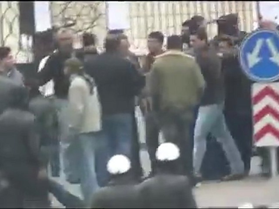 فري برس   دمشق   كفرسوسة  دوار كفرسوسة 6 1 2012 ج2