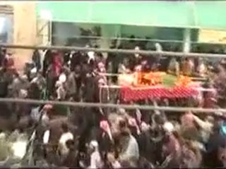 فري برس   اعداد كبيرة في تشيع شهداء مدينة ضميرارحل 14 1 2012