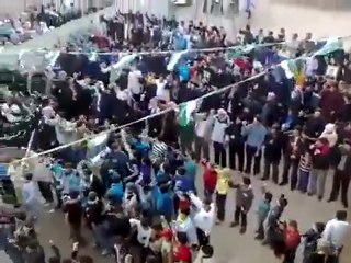 فري برس   درعا ام ولد مظاهرة نصرة للزبداني والمدن المحاصرة16 1 2012