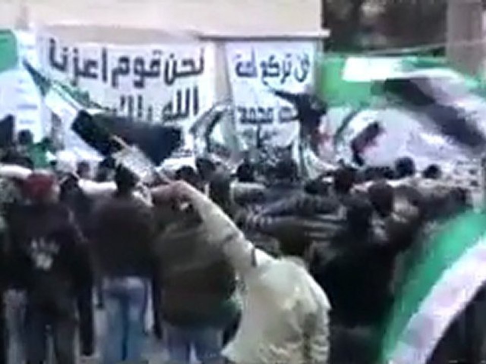 فري برس   حمص باب الدريب كعب الاحبار مظاهرات رغم تساقط الثلوج 22 1 2012