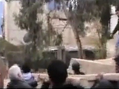 فري برس حمص باب السباع الشهيد احمد محمد الابرش استشهد تحت التعذيب بعد ان خطفه الشبيحة وهو يقود سيارته 8 12 2011