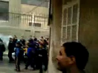 فري برس   خرحت مظاهرة طلابية في حي القدم الشريف الخميس 8 12 2011
