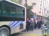 فري برس   داريا اعتصام أمام محكمة داريا عند إحضار المعتقلين