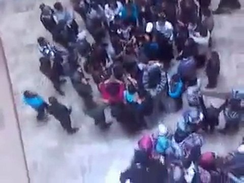 فري برس درعا مظاهرات جامعة درعا كلية الاقتصاد 8 12 2011 ج2