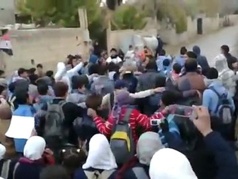 فري برس ريف دمشق قطنا مظاهرة طلابية 8 12 2011