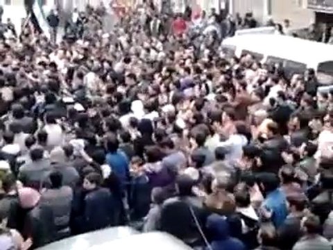 فري برس زملكا ريف دمشق تشيع الشهيد المجند عرفان أسامة الكردي 8 12 2011 ج2