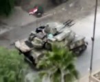فري برس   مسرب حمص قصف الأبنية المدنية بدبابات الشيلكا وحشود العسكرية بالأسلحة الثقيلة