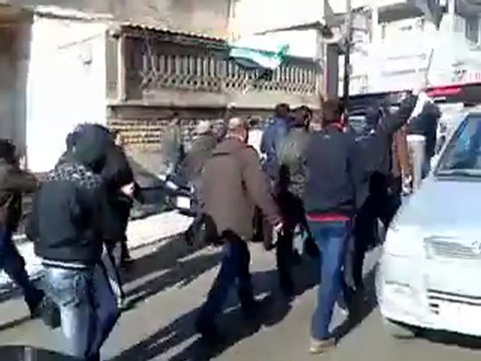 فري برس   حلب   المشهد    مظاهرة صباحية جمعة اضراب الكرامة 9 12 2011