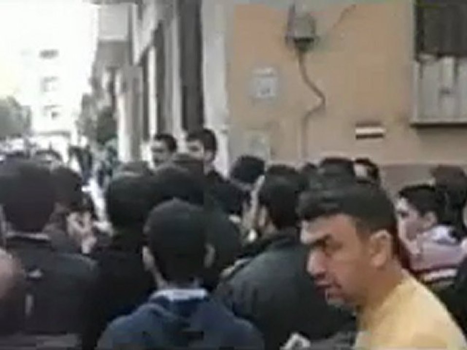 فري برس   حمص الكرامة الغوطة جمعة إضراب الكرامة مارح نركع 9 12 2011