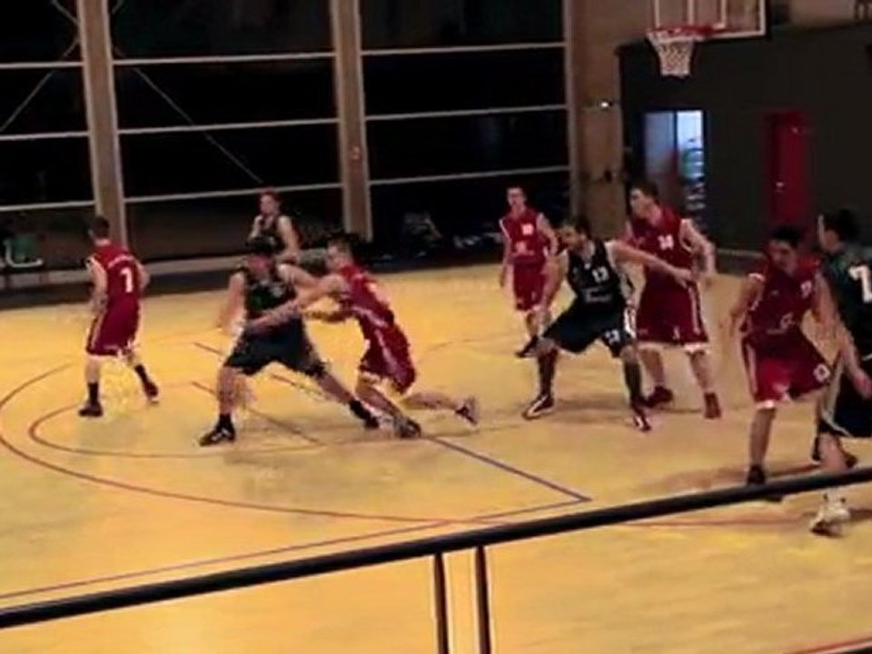 2011/2012 - Résumé Vic le Comte vs SCAC