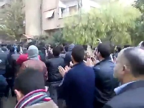 فري برس مظاهرة من جامع الهدى في دوما 9 12 2011