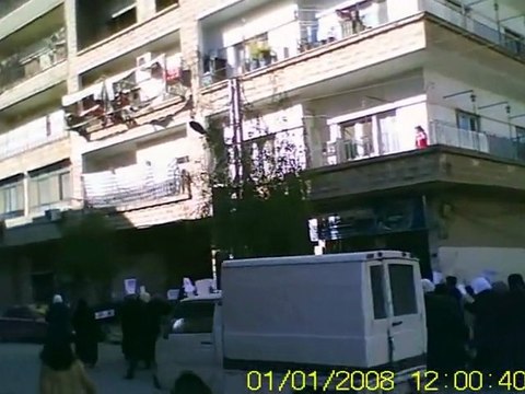 فري برس ريف دمشق داريا مظاهرة نساء داريا السبت 10 12 2011 ج2