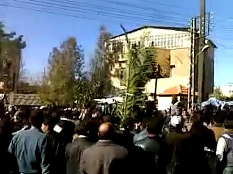 فري برس   كفربطنا  زفاف شهداء كفربطنا في جمعة اضراب الكرامة 9 12 2011