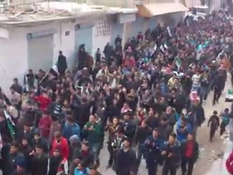 فري برس حماه مورك تشييع الشهداء 08 12 2011