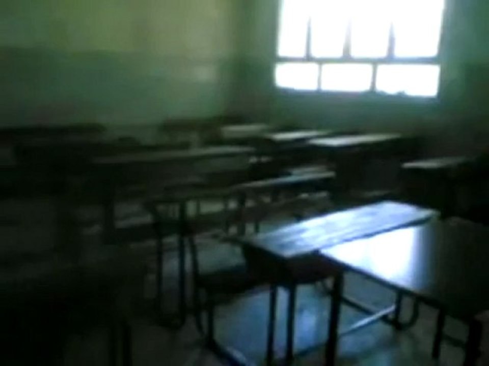 فري برس   معضمية الشام المدارس وهي خالية من الطلبة وفاءً لدماء الشهداء يوم إضراب الكرامة يوم الأحد 11 12 2011 ج1