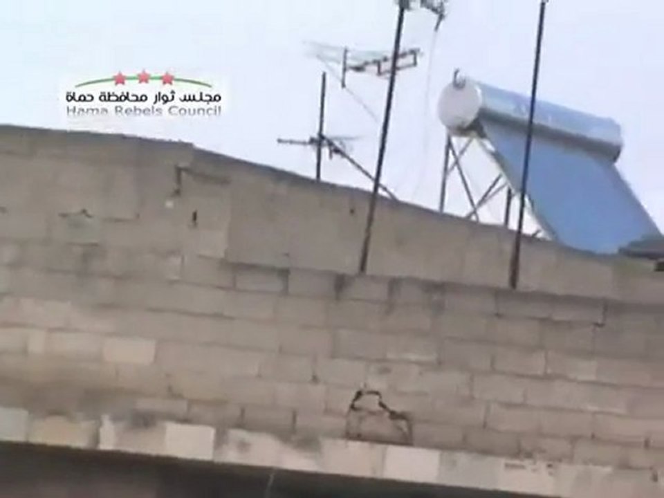 فري برس   حماه   قناصة في حي الصابونية 12 12 2011