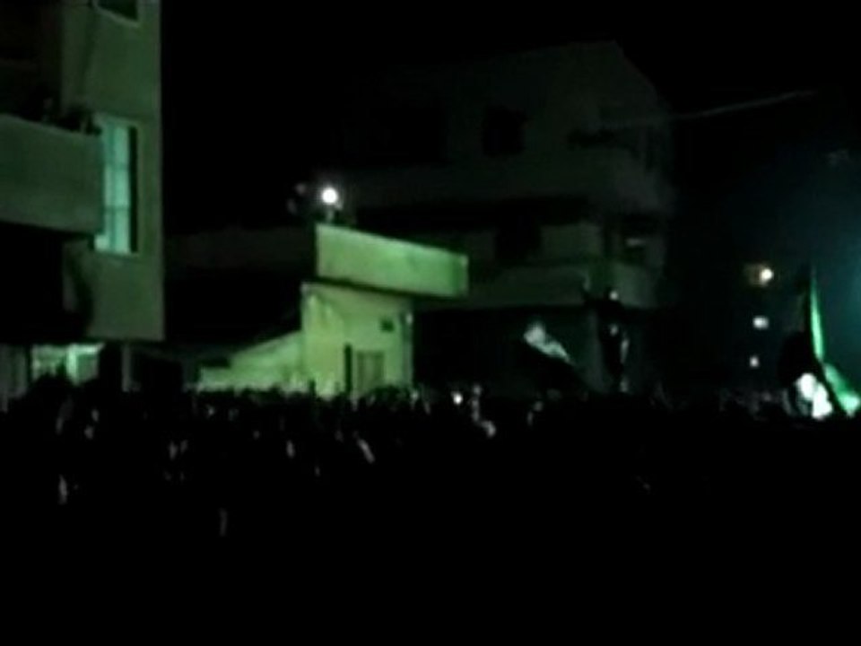 فري برس   حمص المحتلة الوعر القديم في مسائية 12 12 2011