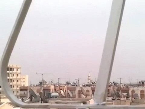 فري برس إطلاق نار كثيف في حماه واطلاق النار على المصور 14 12 2011