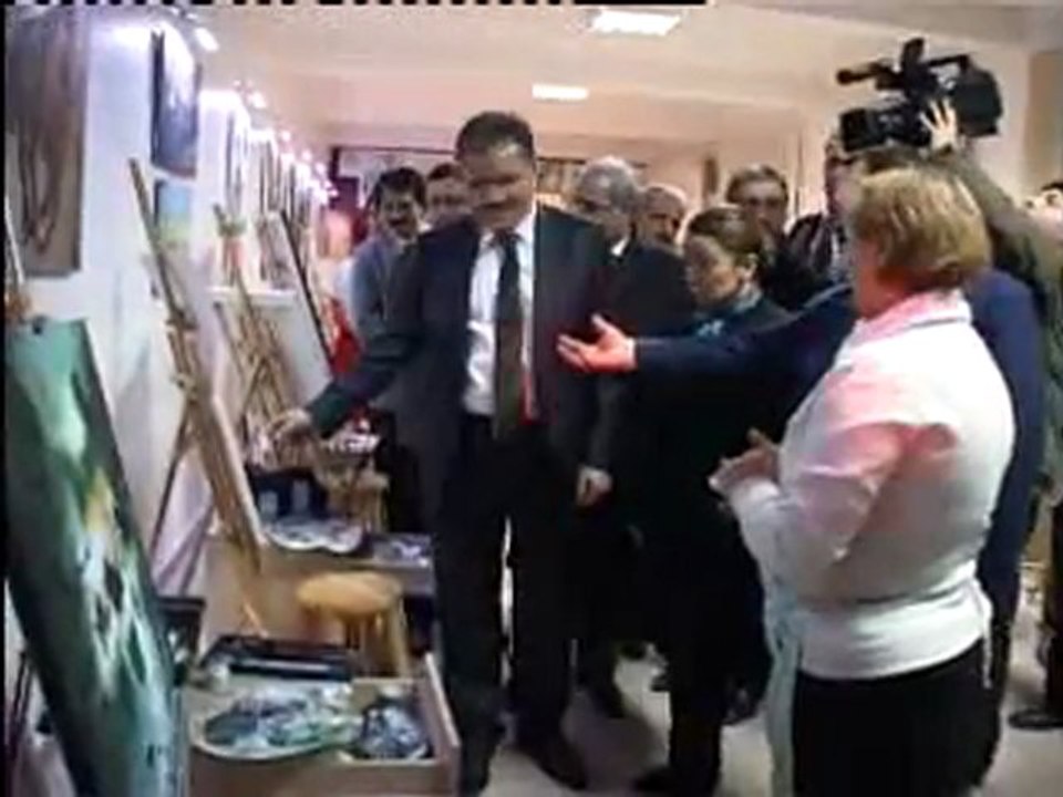 Adalet Bakanı Sadullah Erginin  sanat merkezini ziyareti1