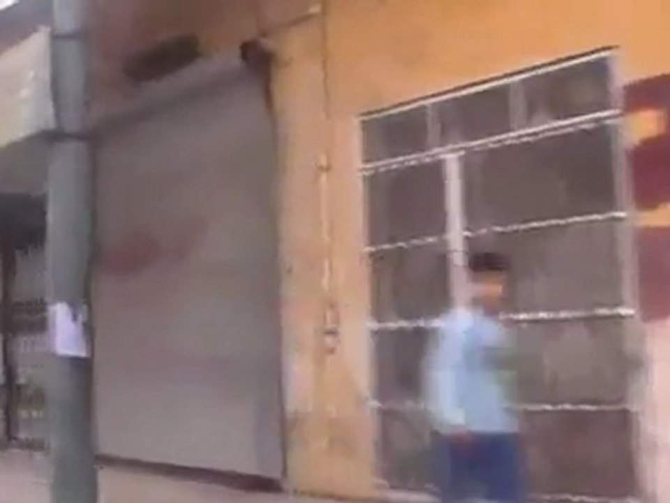 فري برس   ريف حلب تل رفعت اضراب الكرامة السبت 17 12 2011 ج2