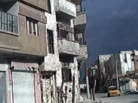 فري برس اثار الدمار في احد ابنية باب السباع 17 12 2011