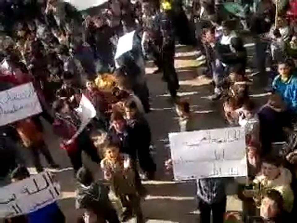 فري برس   حماة كفرزيتا جمعة الجامعة العربية تقتلنا 16 12 2011