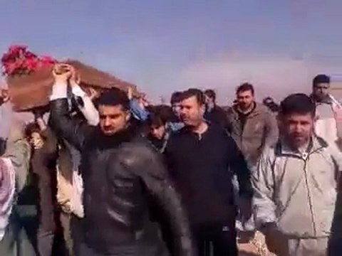 فري برس حمص شمسين تشييع الشهيد حمزة العامر 15 12 2011