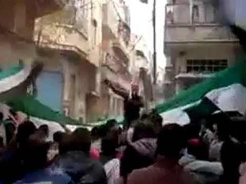 فري برس حمص باب السباع مظاهرة رائعة يابشار ياي باي بدنا نشوفك في لاهاي18 12 2011