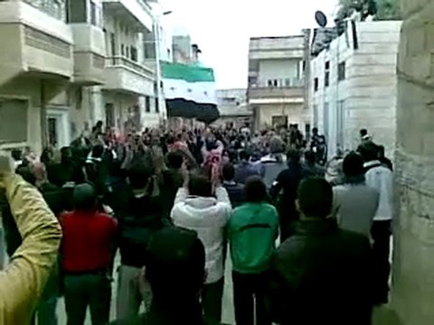 فري برس حماه طريق حلب عصرونية الثوار 18 12 2011