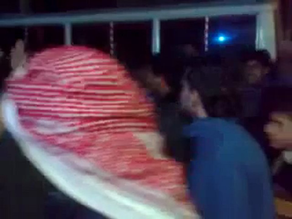 فري برس   ادلب كللي مظاهرة مسائية 19 11 2011