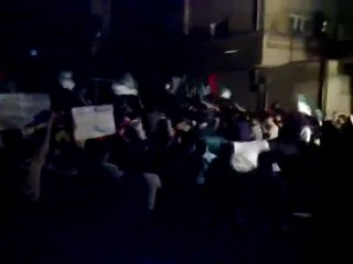 فري برس   حماه جنوب الملعب 19 12 2011