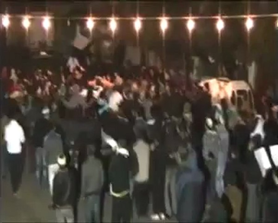 فري برس   حمص القصور مسائية أبطااال القصور بعد التوقيع على المبادرة 19 12 2011