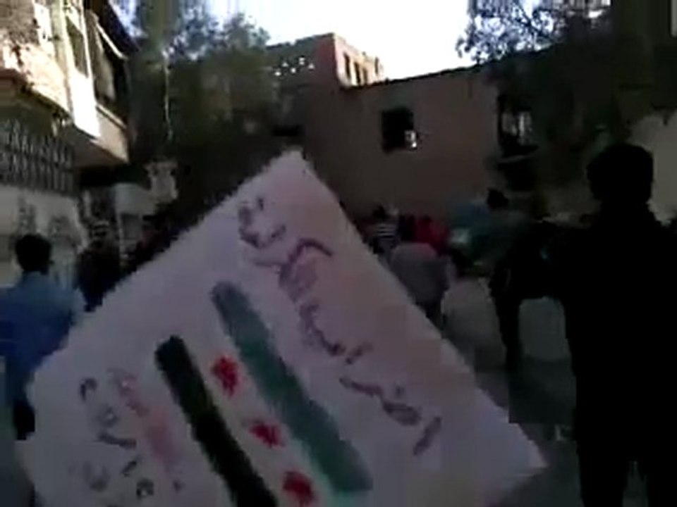 فري برس   دمشق حي القابون  الاثنين نصرة لأهالي الميدان 19 12 2011