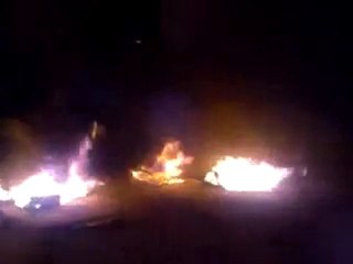 فري برس   التل ريف دمشق قطع الطريق العام 20 12 2011 ج3