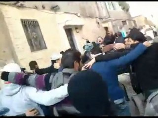 فري برس   القاعة تشييع الشهيد أيهم السمان 20 12 2011