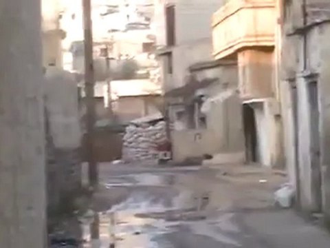 فري برس حمص تلبيسة بقاء حواجز الجيش بعد توقيع المبادرة 20 12 2011 ج2