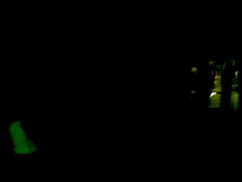 فري برس مظاهرة احرار حي القصور رغم انقطاع الكهرباء 21 12 2011