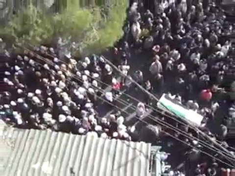 فري برس وصول الشهداء الأبطال إلى ساحة الحرية ريف دمشق الزبداني 21 12 2011