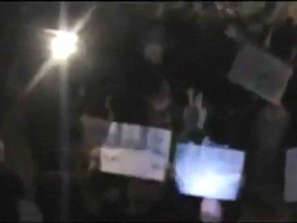 فري برس   ‫حلب   أرشاف    مظاهرة مسائية لأحرار أرشاف 22 12 2011‬‎