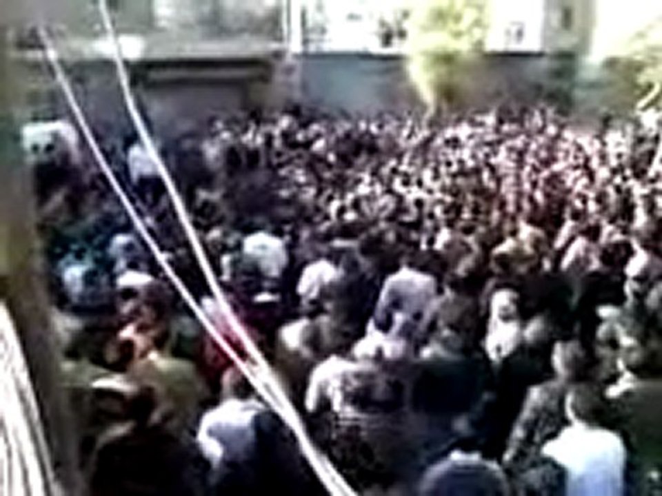 فري برس   سقبا غوطه الشرقيه ريف دمشق 23 12 2011