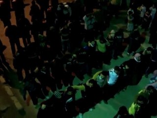 فري برس   حماه   الحميدية سمعت عنين الدبابة 22 12 2011