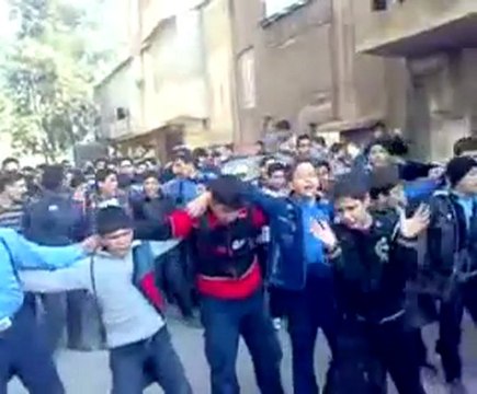 فري برس مظاهرة طلابية في دمشق حي القابون 22 12 2011