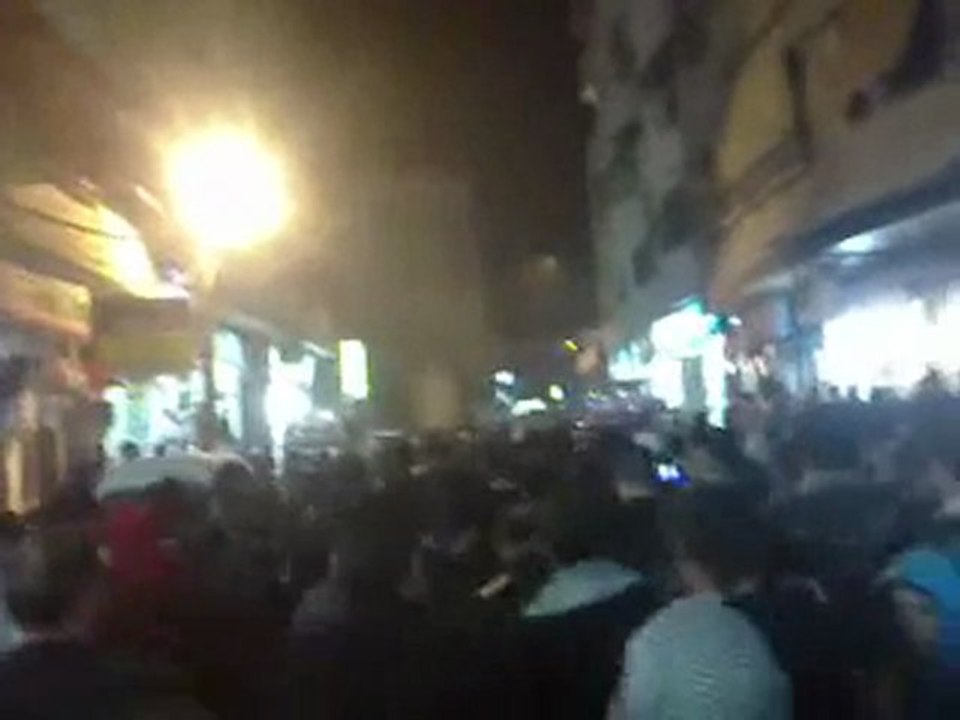 فري برس   ريف دمشق زملكا مظاهرة مسائية حاشدة 22 12 2011 ج3