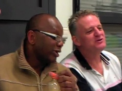 Luc et Wil - Dis donc tu viens plus aux soirées là...