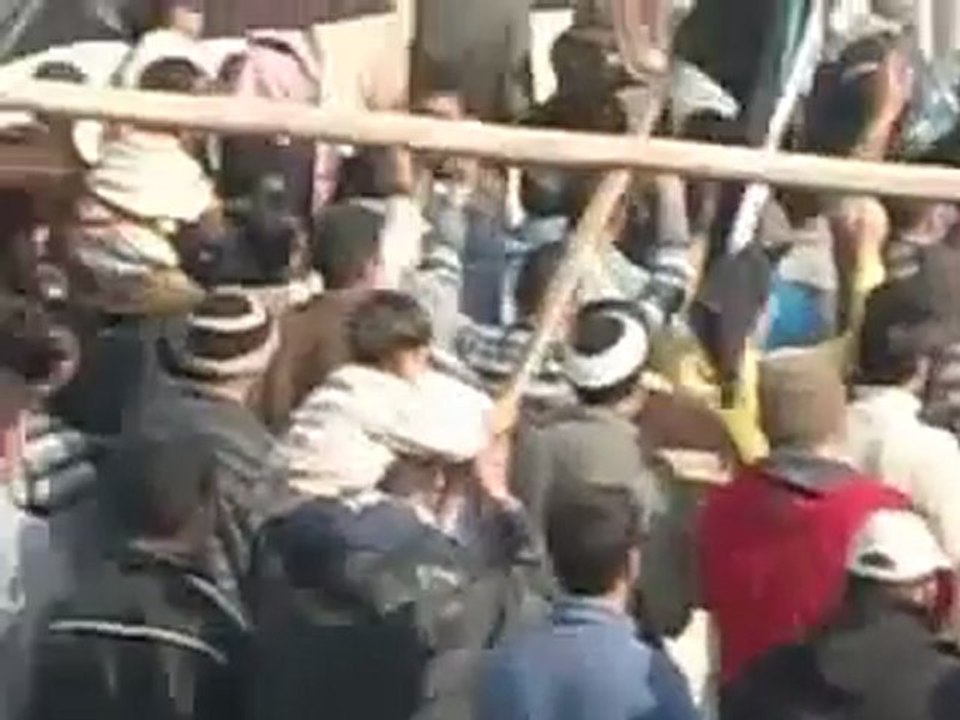 فري برس   حمص حي عشيرة جمعة بروتوكول الموت مظاهرة حاشدة حرام عليك 23 12 2011