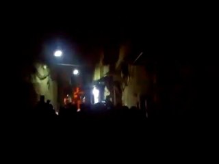 فري برس   مظاهرة مسائية في حي الميدان منصور قويق23 12 2011