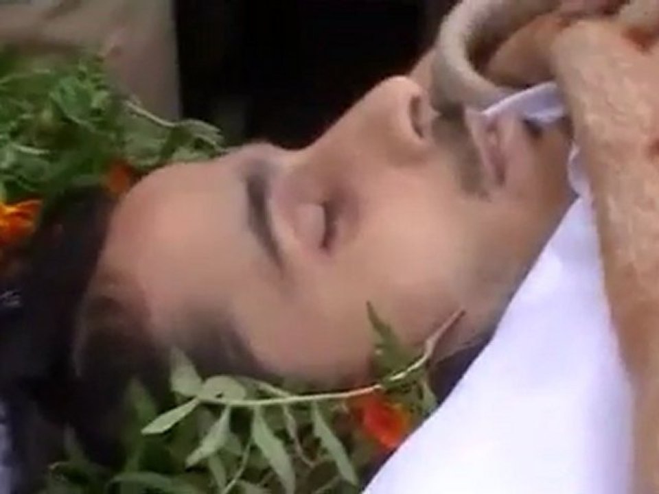 فري برس   حمص تلبيسة   الشهيد فهد ديربعلباوي وصلاة الجنازة 24 12 2011