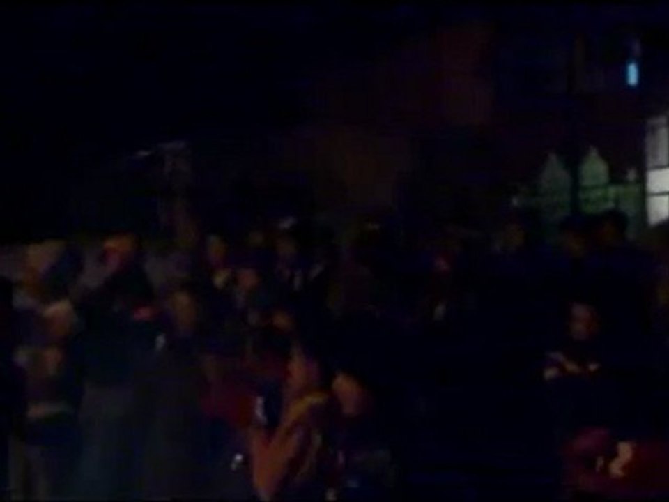 فري برس   عسال الورد  القلمون مسائية الاحرار مع الثلوج 24 12 2011